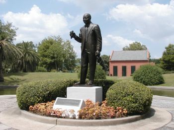 Armstrong Statue.jpg